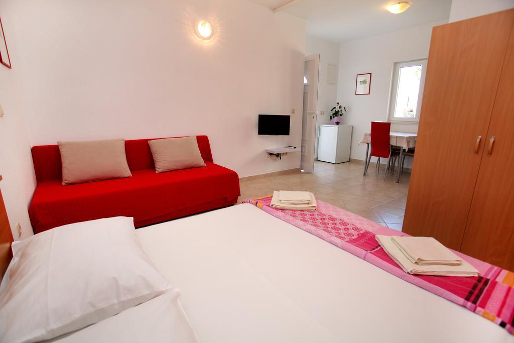 Cvita Apartments Trogir Oda fotoğraf