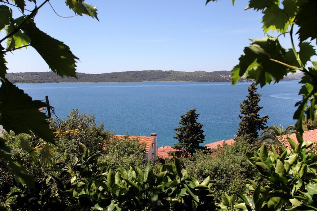 Cvita Apartments Trogir Oda fotoğraf